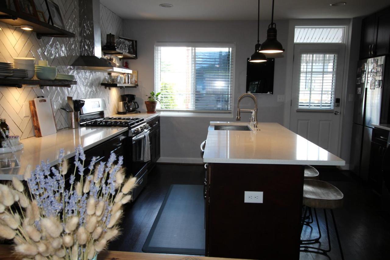 Capitol Hill Adj Home With Parking And Easy Access To Downtown ワシントン エクステリア 写真