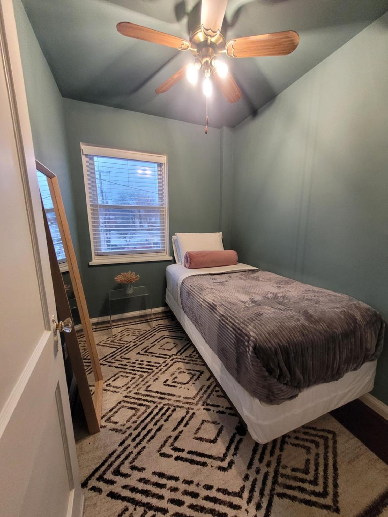 Capitol Hill Adj Home With Parking And Easy Access To Downtown ワシントン エクステリア 写真